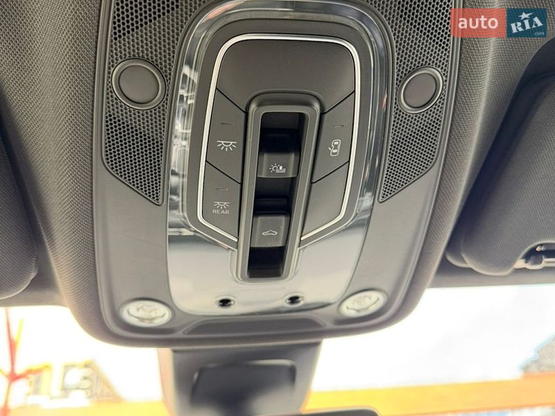 Позашляховик / Кросовер Audi Q7 2017 в Києві