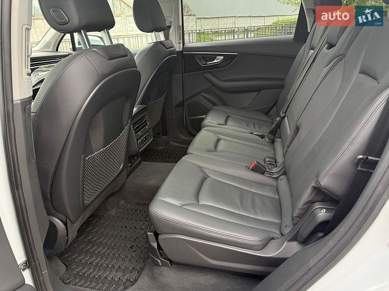 Внедорожник / Кроссовер Audi Q7 2022 в Киеве