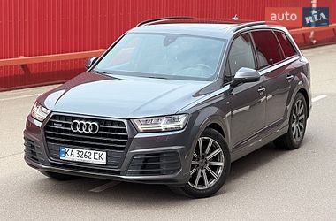 Внедорожник / Кроссовер Audi Q7 2017 в Киеве