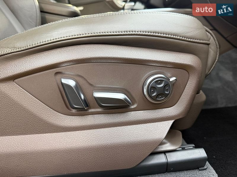Внедорожник / Кроссовер Audi Q7 2016 в Киеве