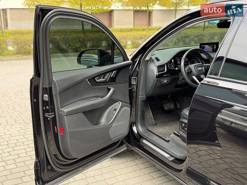 Внедорожник / Кроссовер Audi Q7 2018 в Ивано-Франковске