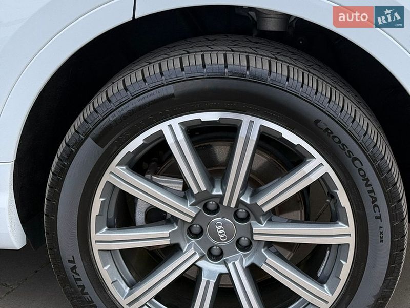 Внедорожник / Кроссовер Audi Q7 2018 в Киеве