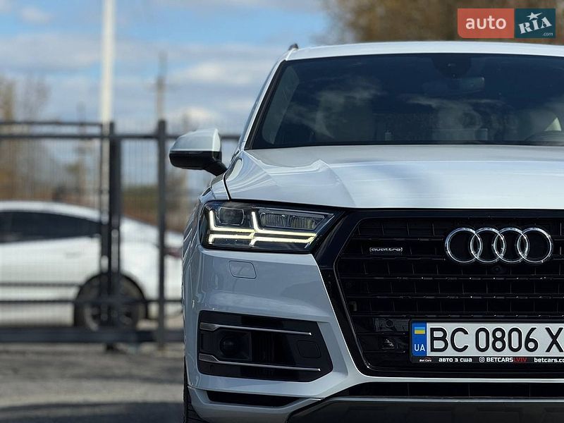 Внедорожник / Кроссовер Audi Q7 2017 в Львове