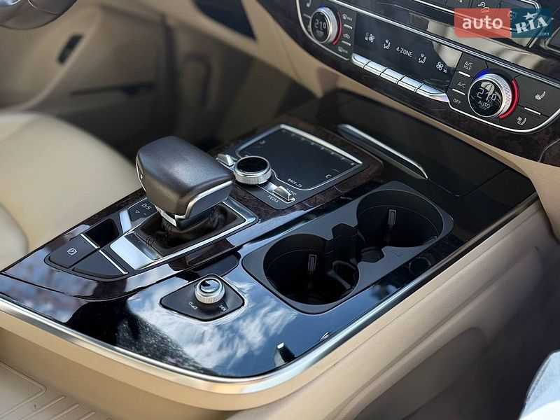 Внедорожник / Кроссовер Audi Q7 2017 в Львове
