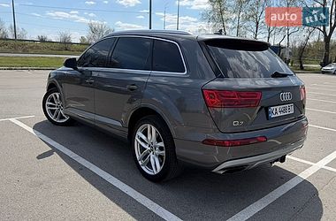 Внедорожник / Кроссовер Audi Q7 2018 в Киеве