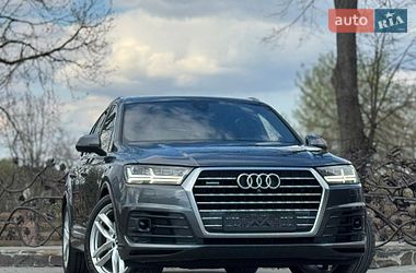 Внедорожник / Кроссовер Audi Q7 2017 в Дрогобыче