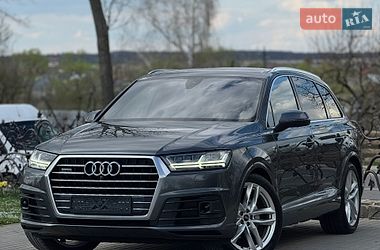 Внедорожник / Кроссовер Audi Q7 2017 в Дрогобыче