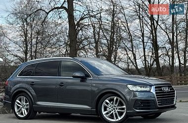Внедорожник / Кроссовер Audi Q7 2017 в Дрогобыче