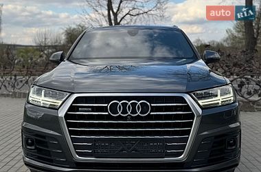 Внедорожник / Кроссовер Audi Q7 2017 в Дрогобыче
