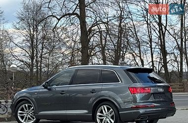 Внедорожник / Кроссовер Audi Q7 2017 в Дрогобыче