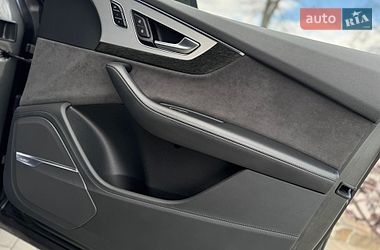 Внедорожник / Кроссовер Audi Q7 2017 в Дрогобыче
