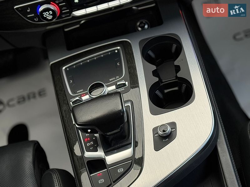 Внедорожник / Кроссовер Audi Q7 2017 в Дрогобыче