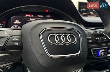 Внедорожник / Кроссовер Audi Q7 2017 в Дрогобыче