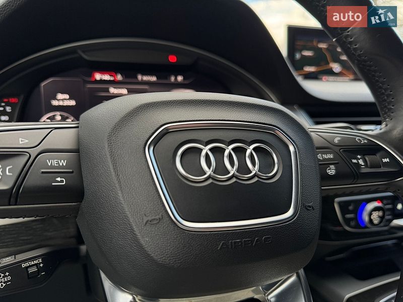 Внедорожник / Кроссовер Audi Q7 2017 в Дрогобыче