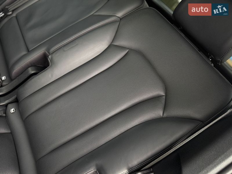 Внедорожник / Кроссовер Audi Q7 2017 в Дрогобыче