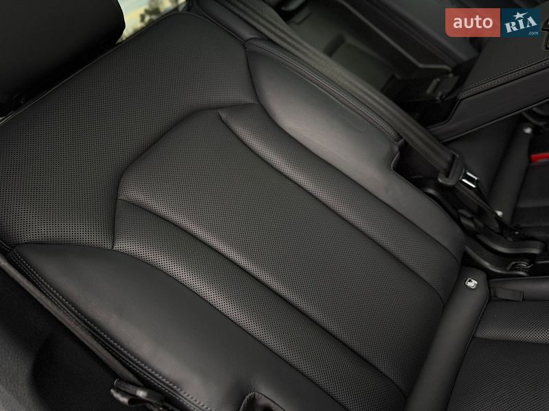 Внедорожник / Кроссовер Audi Q7 2017 в Дрогобыче