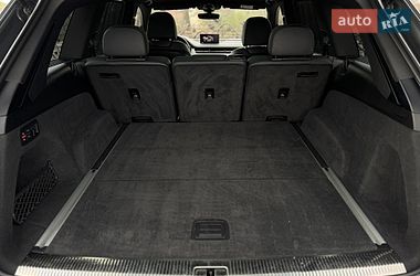 Внедорожник / Кроссовер Audi Q7 2017 в Дрогобыче