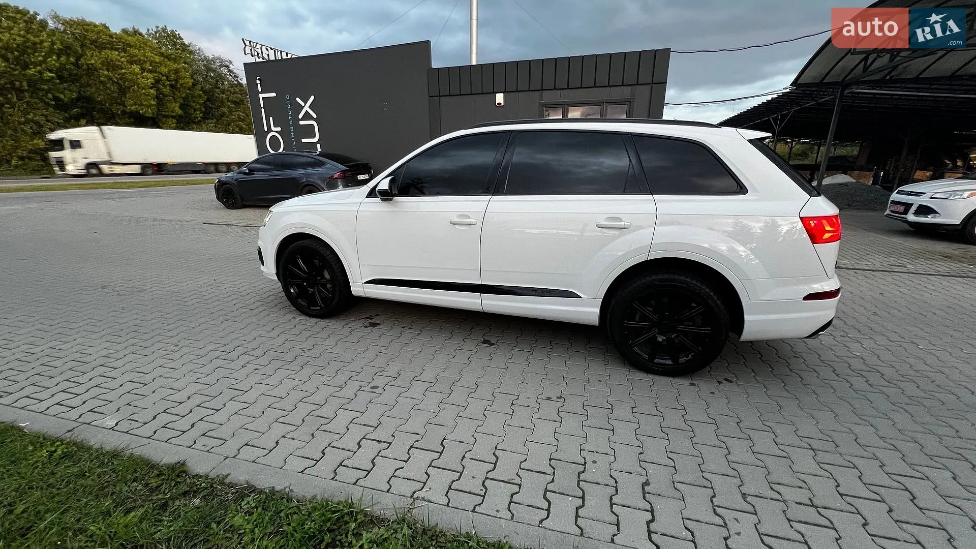 2017 Audi Q7 - мініатюра 12