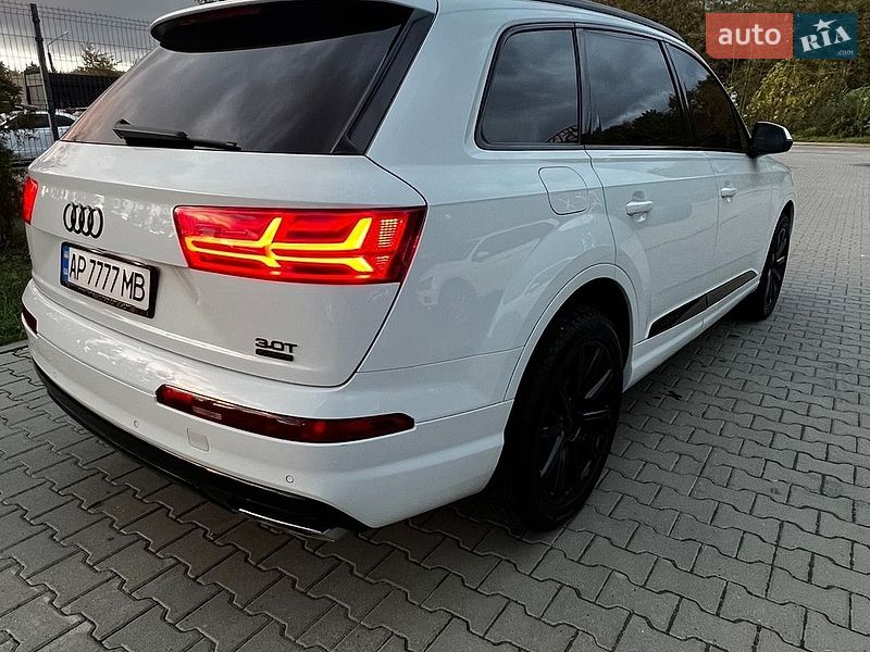 Внедорожник / Кроссовер Audi Q7 2017 в Львове