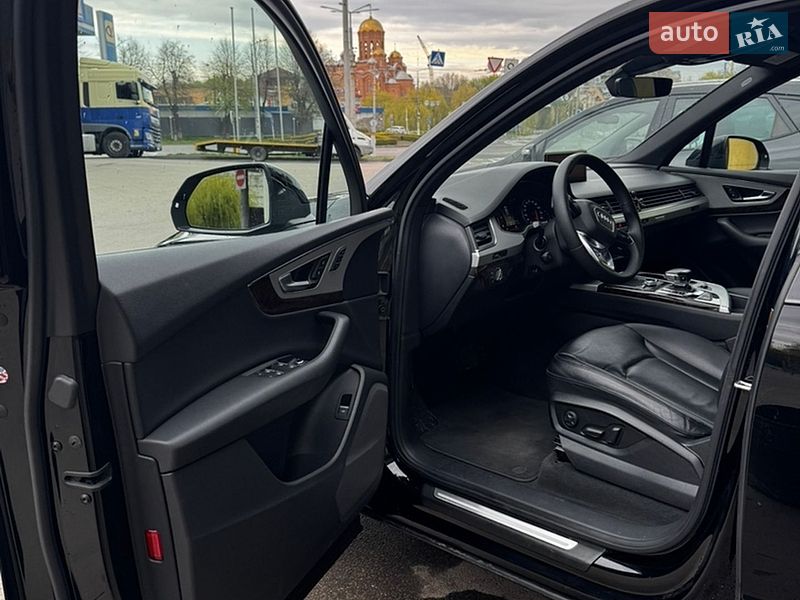 Внедорожник / Кроссовер Audi Q7 2018 в Виннице