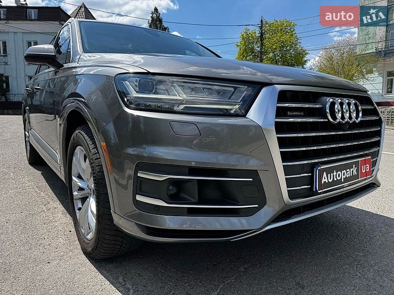 Позашляховик / Кросовер Audi Q7 2016 в Києві