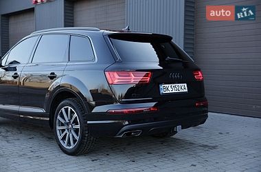 Внедорожник / Кроссовер Audi Q7 2016 в Сарнах
