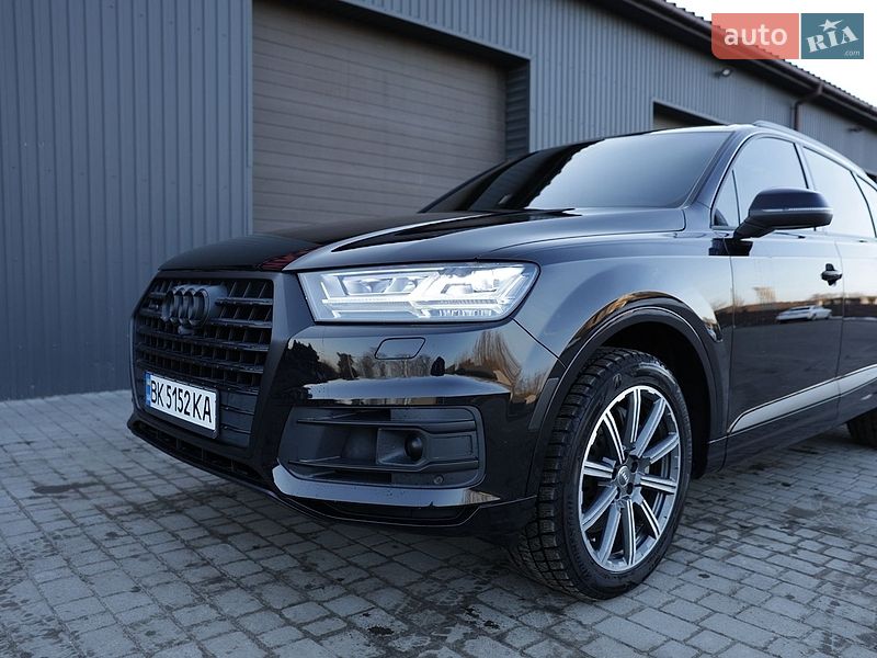 Внедорожник / Кроссовер Audi Q7 2016 в Сарнах