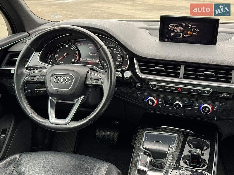 Внедорожник / Кроссовер Audi Q7 2017 в Киеве