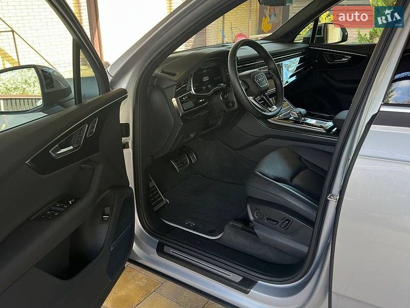 Внедорожник / Кроссовер Audi Q7 2022 в Киеве