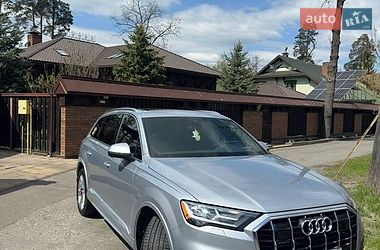 Внедорожник / Кроссовер Audi Q7 2022 в Киеве