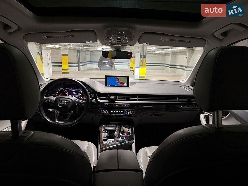 Позашляховик / Кросовер Audi Q7 2016 в Дніпрі