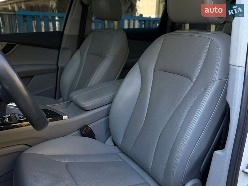 Внедорожник / Кроссовер Audi Q7 2018 в Киеве