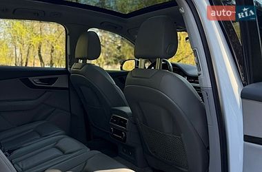 Внедорожник / Кроссовер Audi Q7 2018 в Киеве