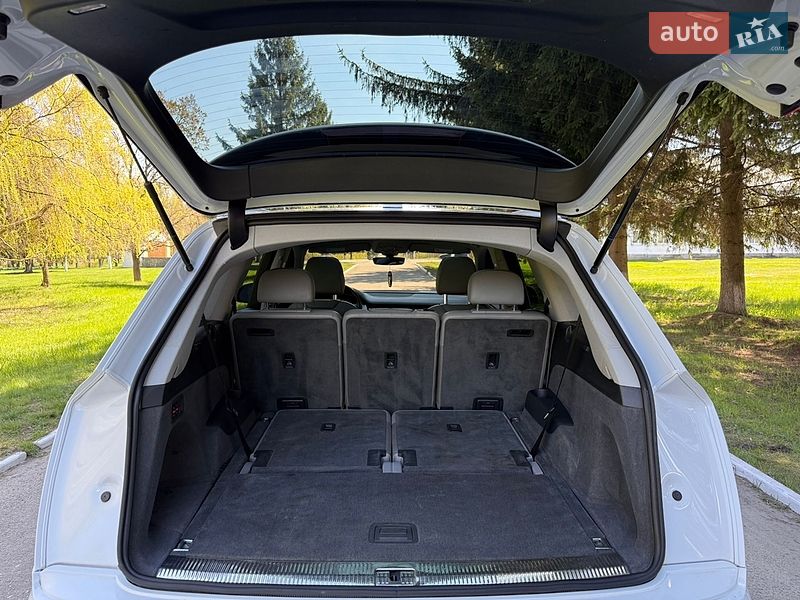 Внедорожник / Кроссовер Audi Q7 2018 в Киеве