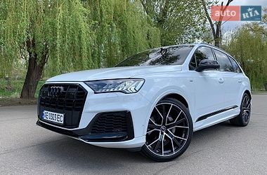 Внедорожник / Кроссовер Audi Q7 2020 в Кривом Роге