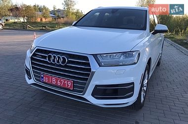 Внедорожник / Кроссовер Audi Q7 2017 в Сокале