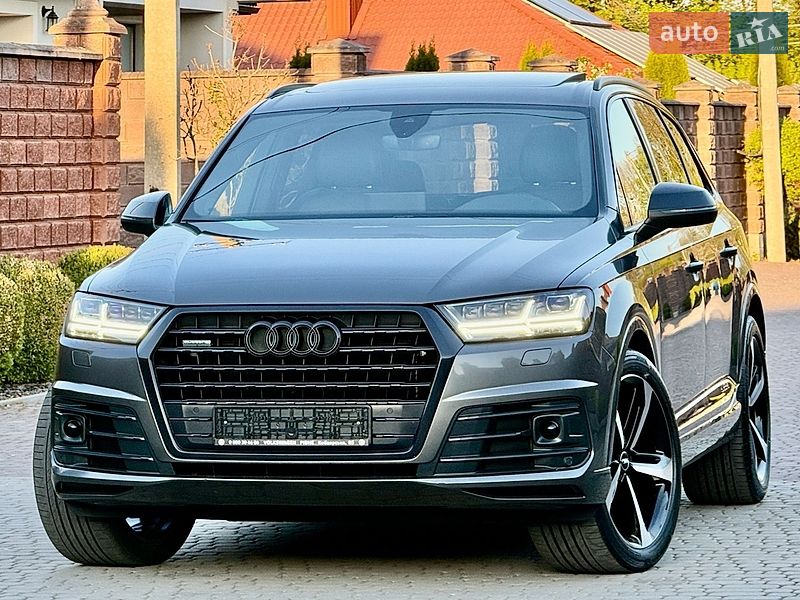 Позашляховик / Кросовер Audi Q7 2018 в Рівному