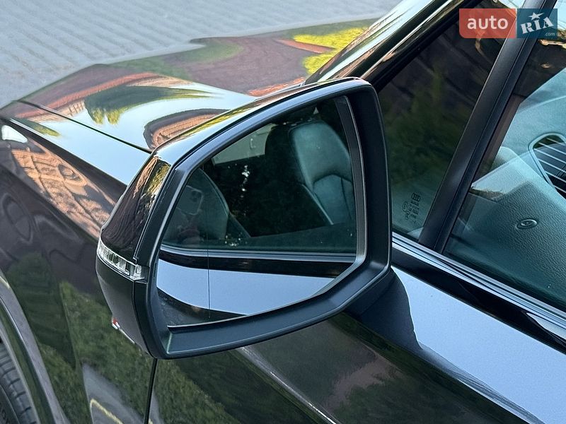 Позашляховик / Кросовер Audi Q7 2018 в Рівному