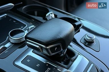 Позашляховик / Кросовер Audi Q7 2018 в Рівному
