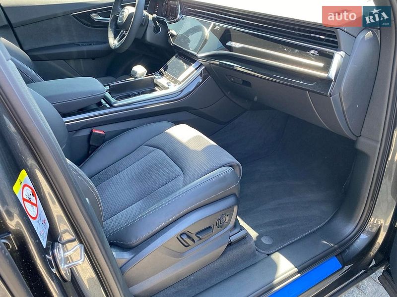 Позашляховик / Кросовер Audi Q7 2026 в Дніпрі