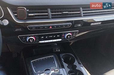 Внедорожник / Кроссовер Audi Q7 2018 в Киеве