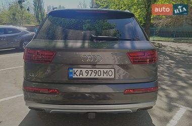 Внедорожник / Кроссовер Audi Q7 2018 в Киеве