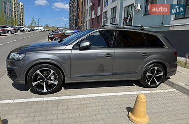 Внедорожник / Кроссовер Audi Q7 2018 в Ровно
