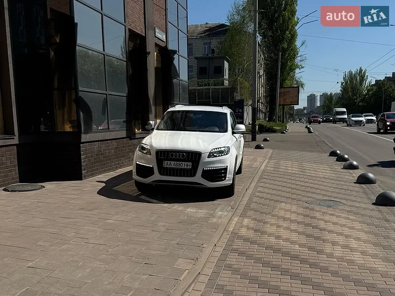 Audi Q7