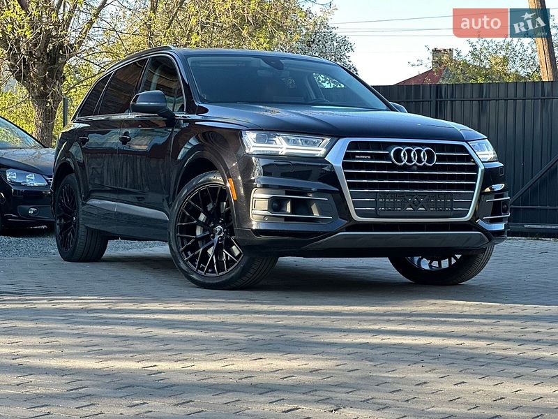 Внедорожник / Кроссовер Audi Q7 2017 в Сарнах