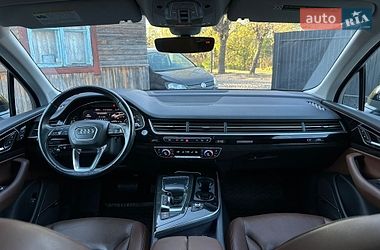 Внедорожник / Кроссовер Audi Q7 2017 в Сарнах
