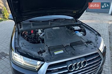Внедорожник / Кроссовер Audi Q7 2017 в Сарнах