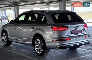 Внедорожник / Кроссовер Audi Q7 2018 в Киеве