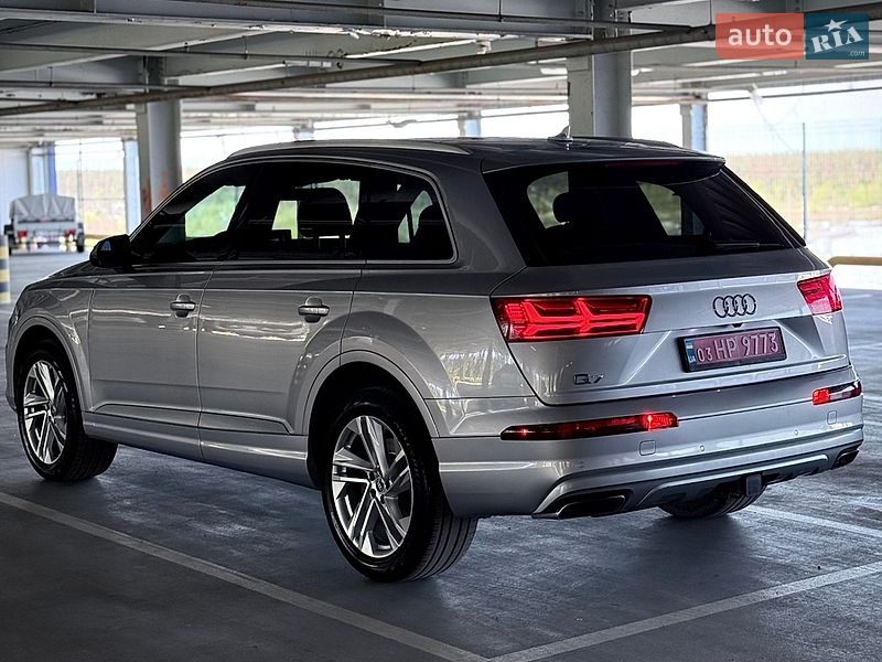 Внедорожник / Кроссовер Audi Q7 2018 в Киеве