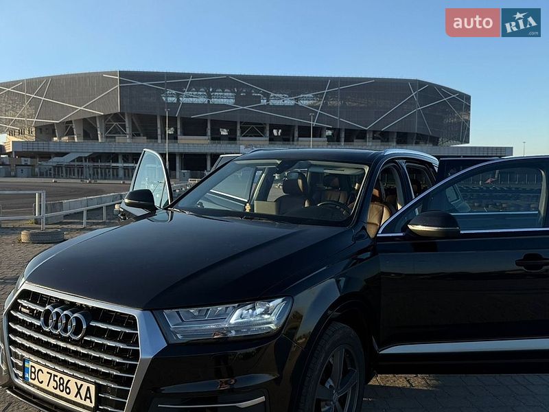 Внедорожник / Кроссовер Audi Q7 2016 в Львове